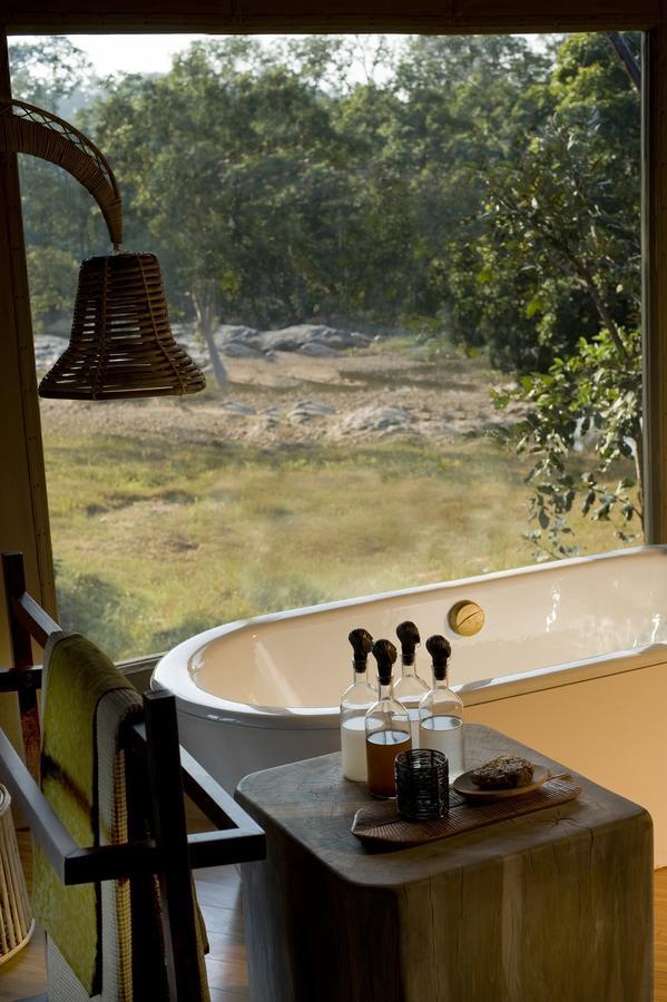 Banjaar Tola Kanha National Park - A Taj Safari Lodge Ngoại thất bức ảnh